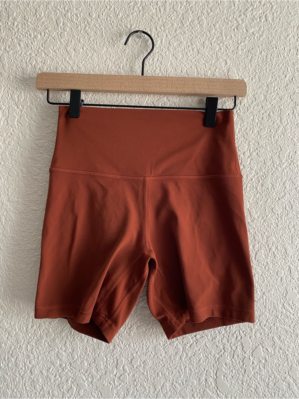 lululemon dark terracotta align short